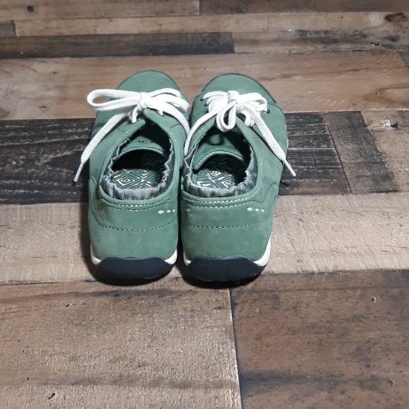 L.L Bean Sneakers - Picture 2 of 4